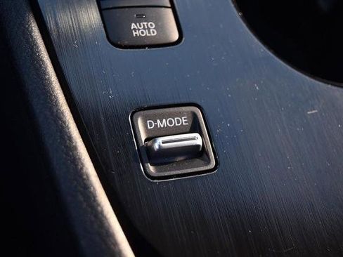 Certified 2024 Nissan Rogue SL w/ SL Premium Package image 21