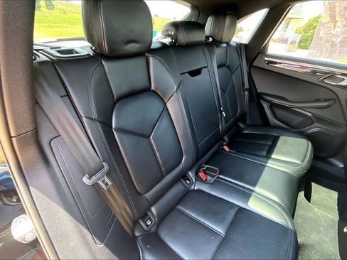 Used 2024 Porsche Macan AWD/4WD image 25