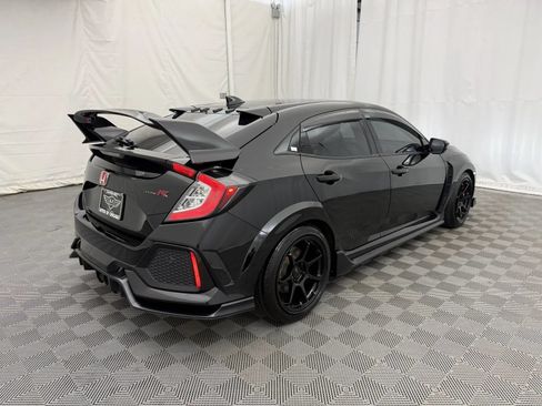 Used 2018 Honda Civic Type R image 5