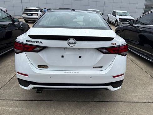 Used 2025 Nissan Sentra SR w/ SR Premium Package FWD image 10