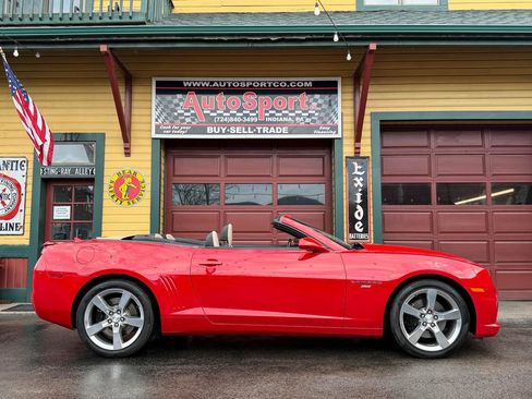 Used 2011 Chevrolet Camaro SS w/ RS Package RWD image 10