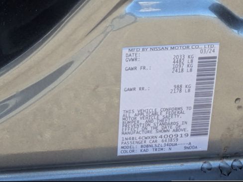 Used 2024 Nissan Altima 2.5 SR AWD/4WD image 30