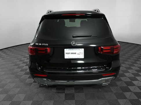 Used 2025 Mercedes-Benz GLB 250 image 28