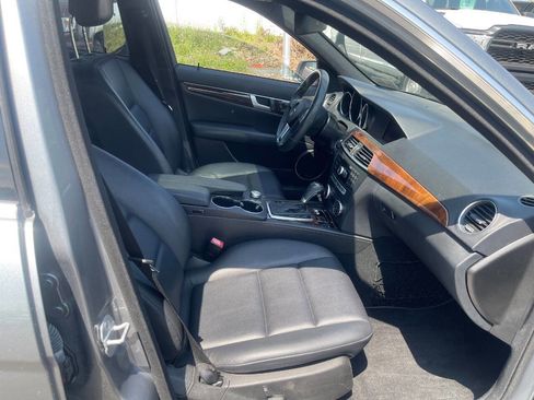 Used 2013 Mercedes-Benz C 250 Sedan image 23