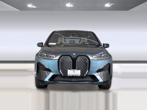 Certified 2024 BMW iX xDrive50 w/ Sport Package AWD/4WD image 6