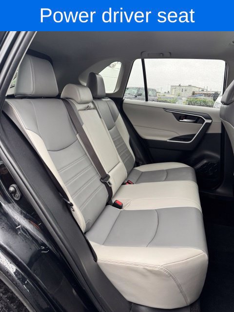 Used 2019 Toyota RAV4 XLE Premium w/ Cold Weather Package AWD/4WD image 27