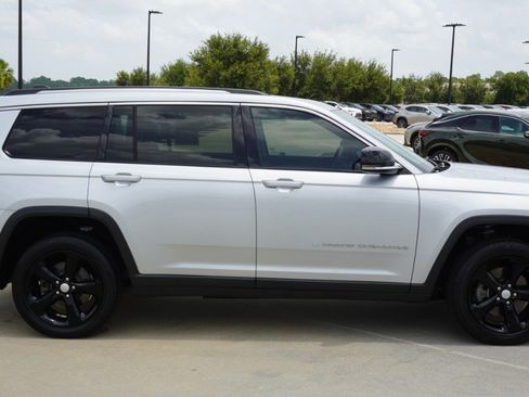 Used 2021 Jeep Grand Cherokee L Limited RWD image 5