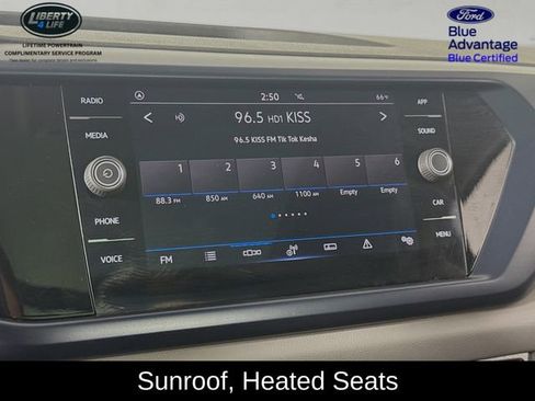 Used 2022 Volkswagen Taos SE image 14