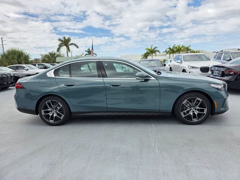 New 2026 BMW 530i w/ Convenience Package image 3