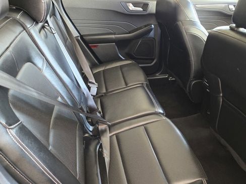 Used 2022 Ford Escape Titanium w/ Class II Trailer Tow Package image 9