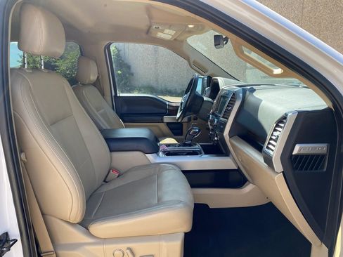 Used 2016 Ford F150 Lariat image 16