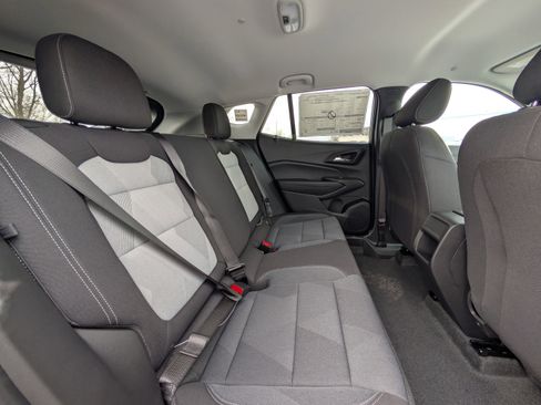 New 2026 Chevrolet Trax LS image 30