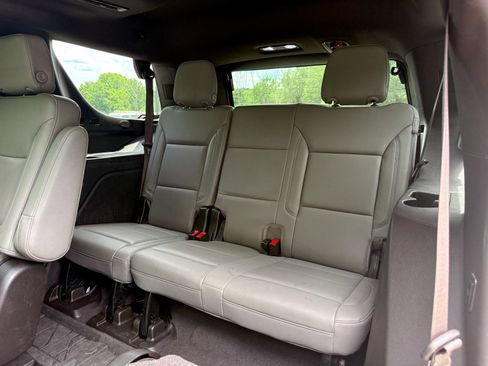 Used 2021 Chevrolet Tahoe LT w/ LT Signature Package AWD/4WD image 20