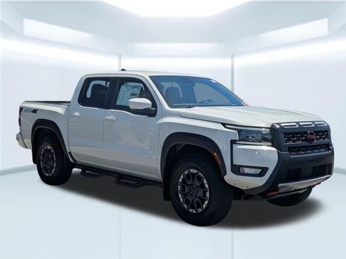 New 2026 Nissan Frontier PRO-4X AWD/4WD image 8