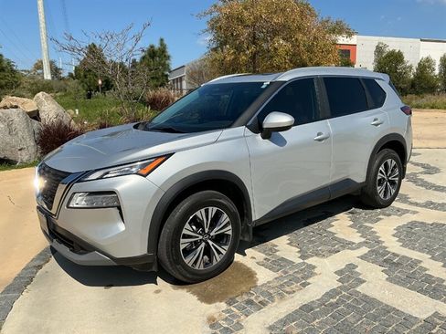 Used 2023 Nissan Rogue SV w/ SV Premium B Package image 7