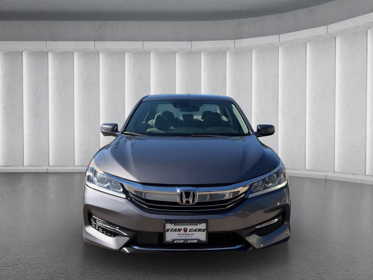 Used 2017 Honda Accord EX-L image 8