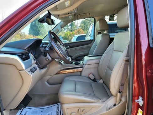 Used 2018 GMC Yukon SLT AWD/4WD image 8