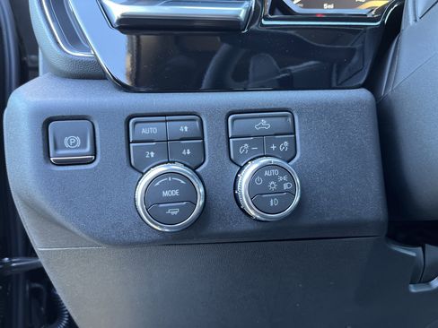 New 2026 GMC Sierra 1500 Elevation image 26