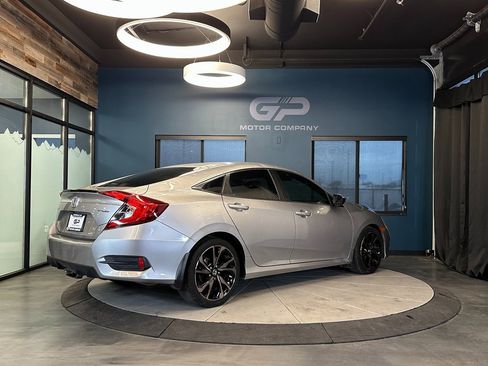 Used 2021 Honda Civic Sport image 3