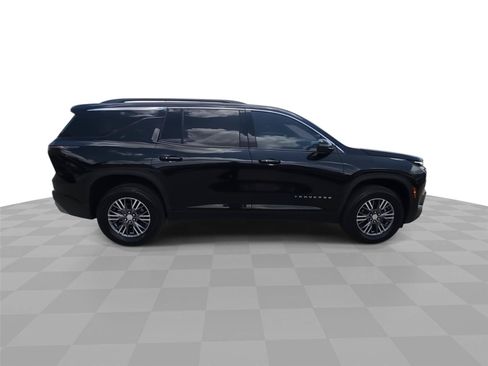 Used 2024 Chevrolet Traverse LT w/ Enhanced Driving Package FWD image 9