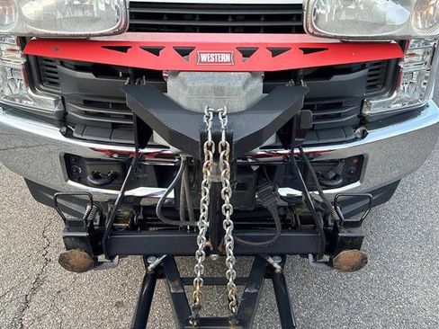 Used 2017 Ford F250 XL w/ Power Equipment Group image 17