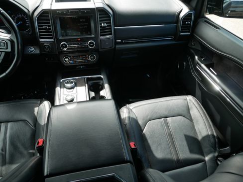 Used 2018 Ford Expedition Max Limited AWD/4WD image 11