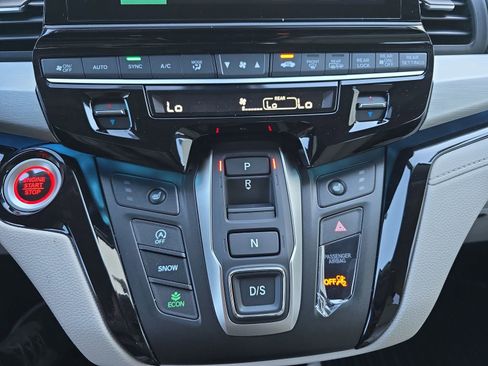 New 2026 Honda Odyssey Touring image 25