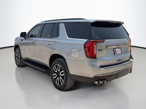 Used 2024 GMC Yukon AT4 w/ Technology Package AWD/4WD image 5