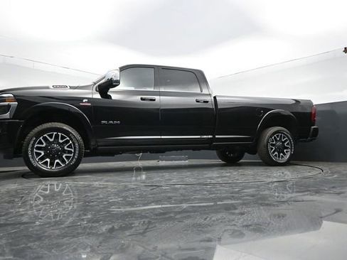 New 2026 RAM 2500 Limited AWD/4WD image 39