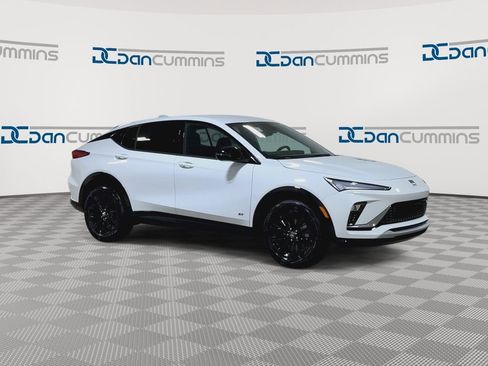 New 2026 Buick Envista Sport Touring image 3