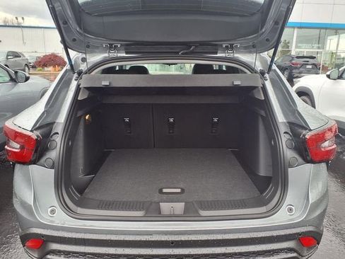 New 2026 Chevrolet Trax LT w/ Driver Confidence Package FWD image 5