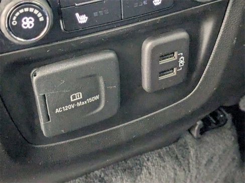 Used 2023 Buick Enclave Avenir w/ Avenir Technology Package image 27