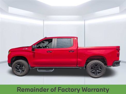 Used 2024 Chevrolet Silverado 1500 LT Trail Boss w/ Convenience Package II AWD/4WD image 2