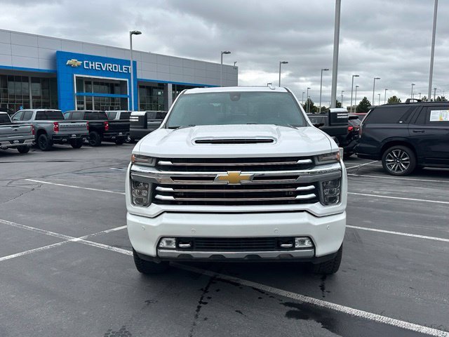 Certified 2020 Chevrolet Silverado 2500 High Country w/ Technology Package AWD/4WD image 11