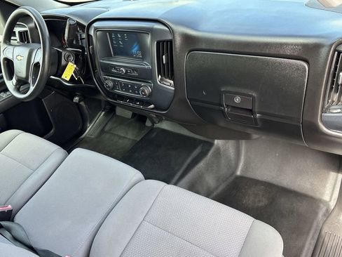 Used 2018 Chevrolet Silverado 1500 W/T RWD image 7