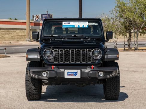 Used 2026 Jeep Gladiator Rubicon AWD/4WD image 3