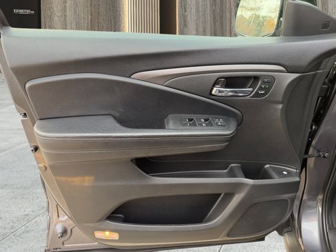 Used 2022 Honda Ridgeline RTL-E image 22