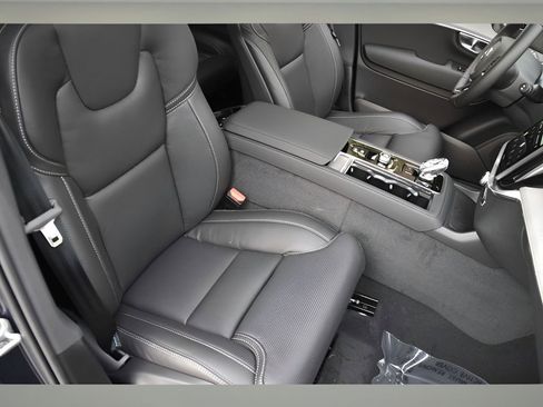 New 2026 Volvo XC90 T8 Ultra w/ Protection Package Premier image 31