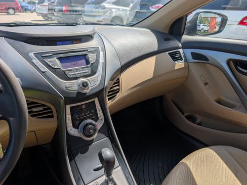 Used 2013 Hyundai Elantra GLS w/ Preferred Pkg FWD image 20
