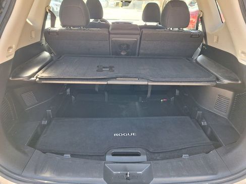 Used 2020 Nissan Rogue S image 24