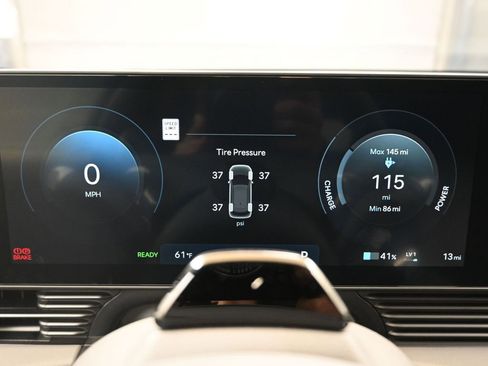 New 2025 Hyundai Ioniq 5 SEL image 31