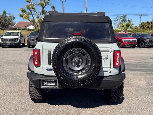 Used 2023 Ford Bronco Everglades image 11