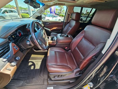 Used 2018 Chevrolet Suburban Premier AWD/4WD image 24
