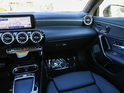 New 2025 Mercedes-Benz CLA 250 4MATIC image 17