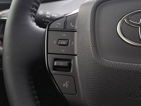 New 2026 Toyota Prius XLE image 25