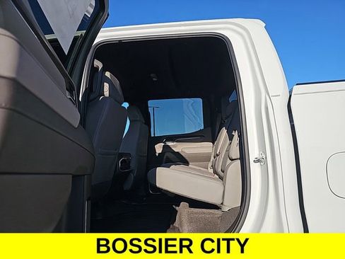 New 2025 GMC Sierra 1500 SLT image 9