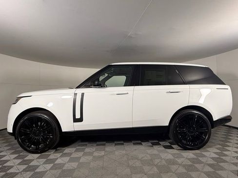 New 2026 Land Rover Range Rover SE image 3