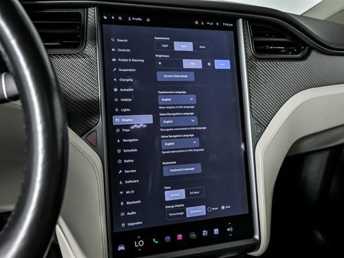 Used 2018 Tesla Model X 100D image 39