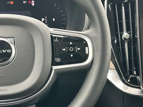 New 2026 Volvo XC90 B6 Plus image 9