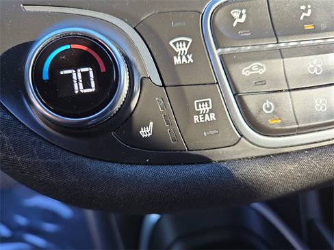 Used 2020 Chevrolet Malibu LT image 26